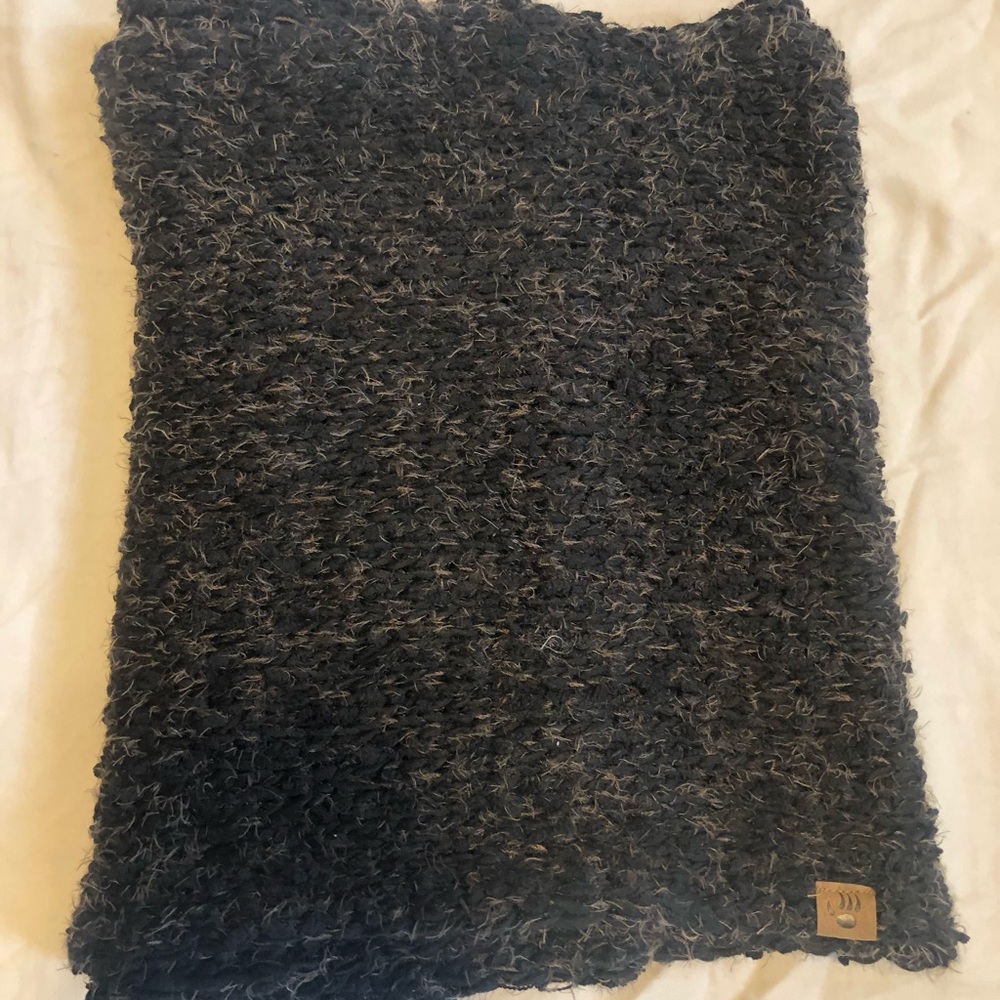 BearPaw Infinity Scarf